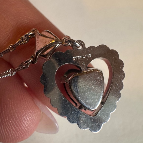 Elegant Purple Heart Pendant Necklace on a 17” chain - Picture 9 of 11